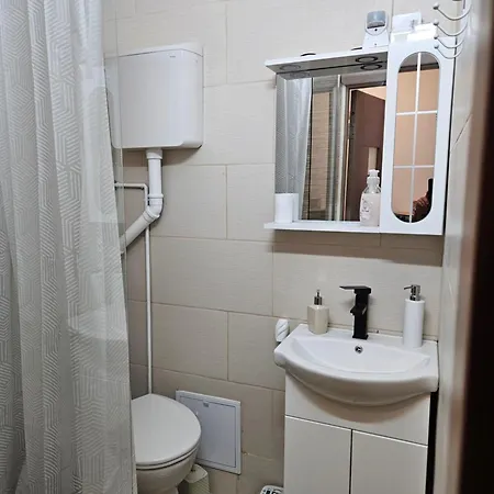 Апартаменти Cozzy Tractoru Coressi